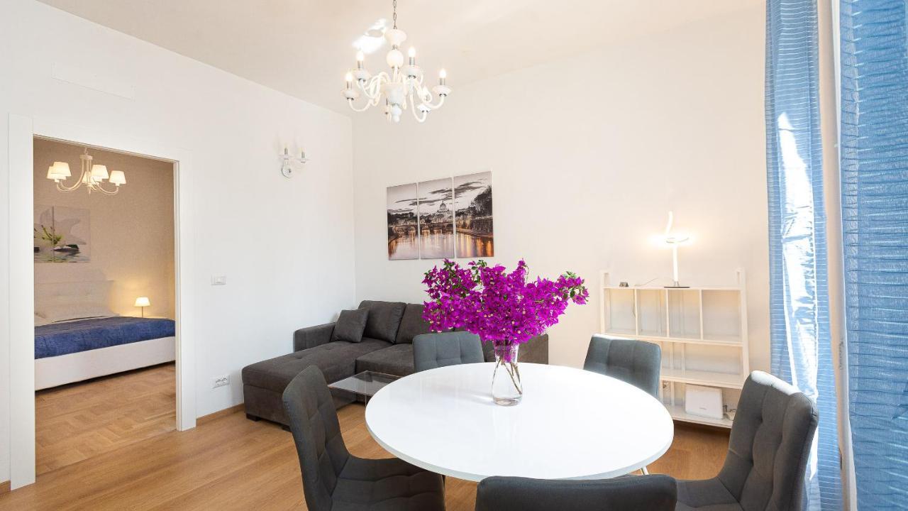 Karan'S Aparment Rental In โรม ภายนอก รูปภาพ